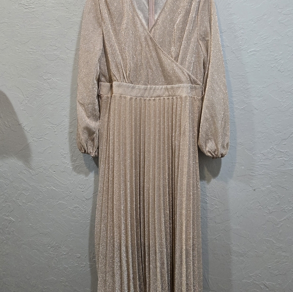 Shein Rose Gold 1XL Nwot Stunning Dress - Picture 7 of 8